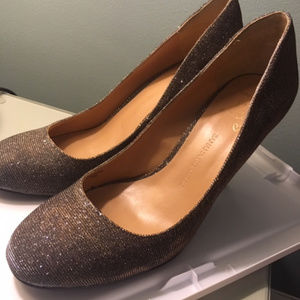 Banana Republic Silver Pumps, Size 7.5 M